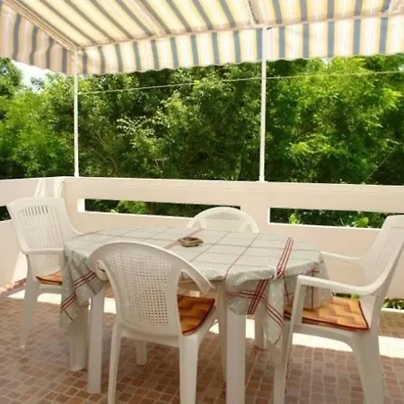 Apartman With A Parking Space Pag - 18848