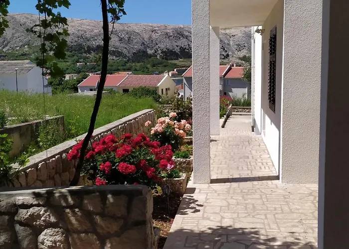 With Parking Space Pag - 18848 Pag Town