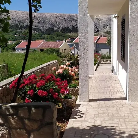 With Parking Space Pag - 18848 Pag Town